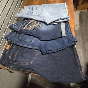 Stylish Women's Blue Jeans
